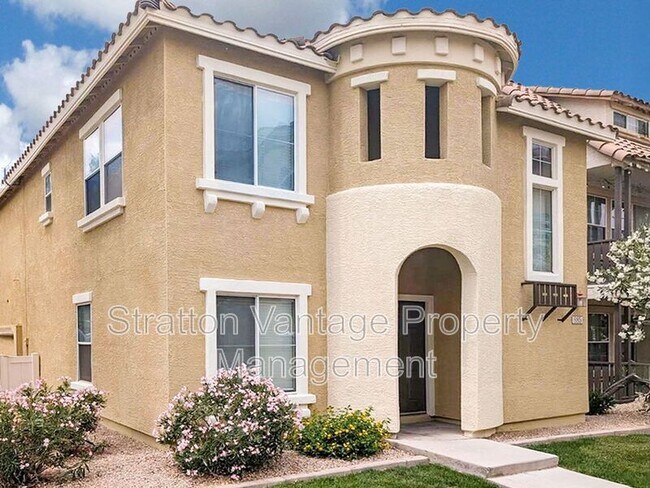 985 W Wendy Way Gilbert, AZ 85233 photo 2