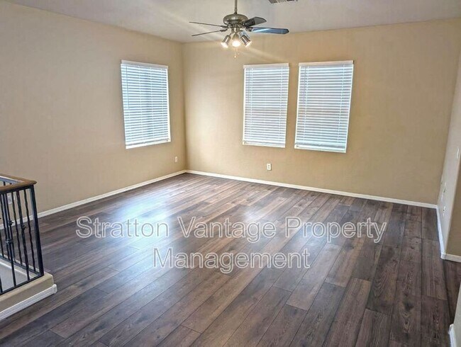 985 W Wendy Way Gilbert, AZ 85233 photo 4