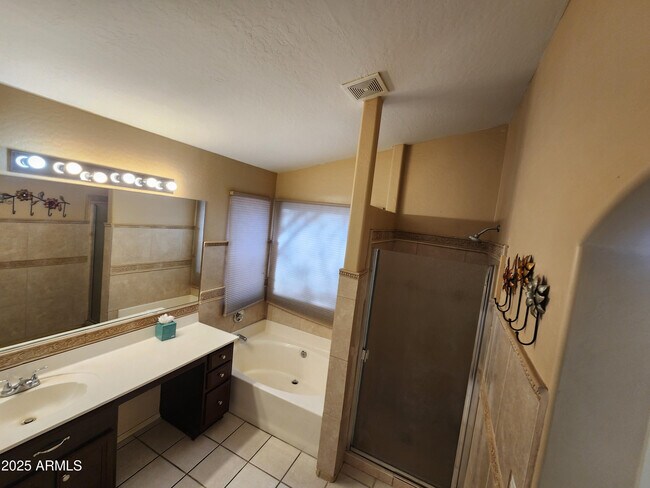 19417 N 7th Dr Phoenix, AZ 85027 photo 3