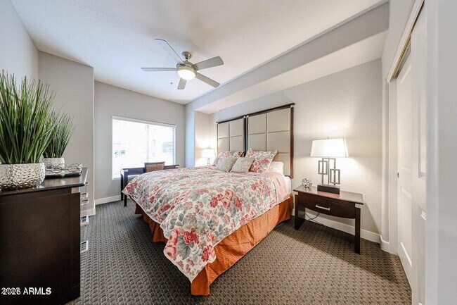 5450 E Deer Valley Dr Phoenix, AZ 85054 photo 5