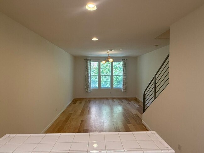 448 Marina Way Richmond, CA 94801 photo 4