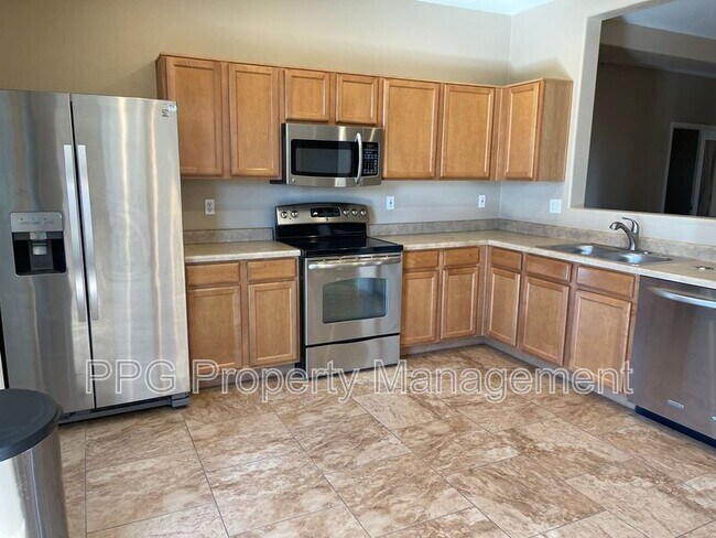 17065 W Marconi Ave Surprise, AZ 85388 photo 4