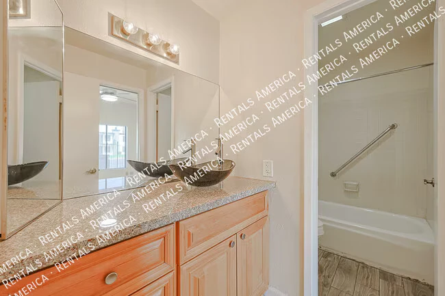 11666 N 28th Dr Phoenix, AZ 85029 photo 5