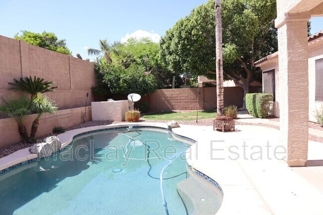 3820 S Barberry Pl Chandler, AZ 85248 photo 4