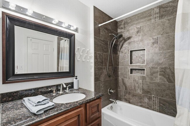 9450 N 94th Pl Scottsdale, AZ 85260 photo 3
