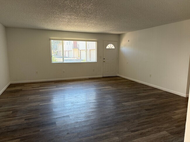 860 E Brown Rd Mesa, AZ 85203 photo 2
