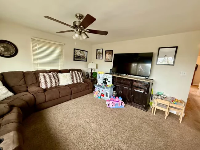 859 W Renette Ave El Cajon, CA 92020 photo 4