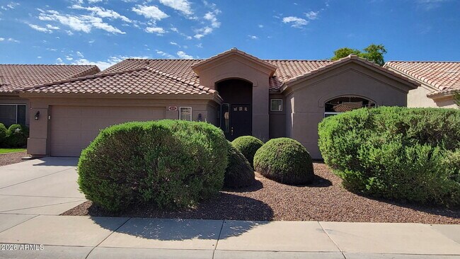 453 W Larona Ln photo 2