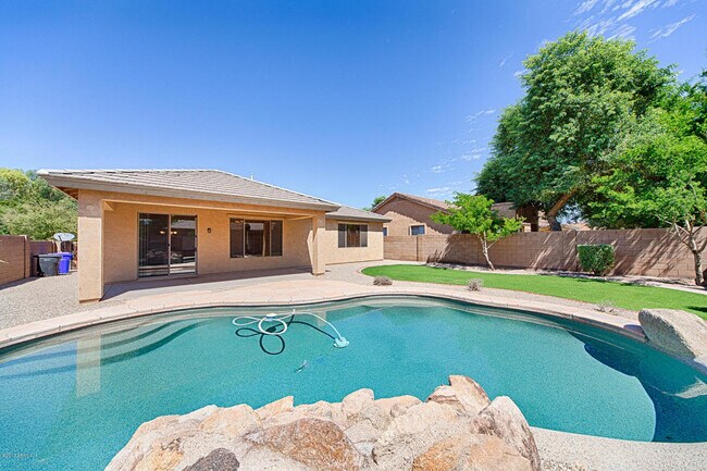 231 W. Roadrunner Dr. Chandler, AZ 85286 photo 4