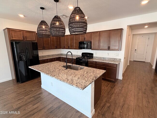 9948 E Thornbush Ave Mesa, AZ 85212 photo 3
