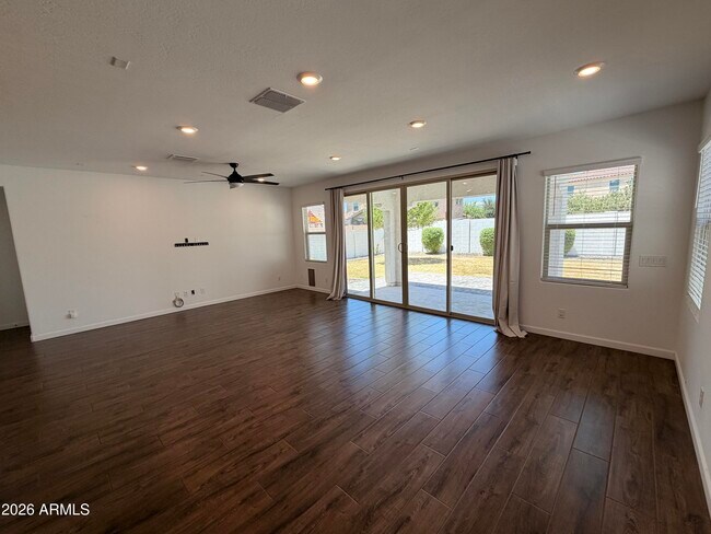 9948 E Thornbush Ave Mesa, AZ 85212 photo 4