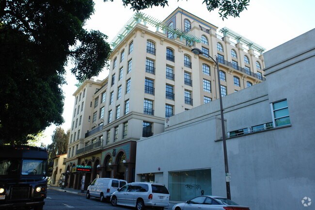 Berkeley Apartments - Gaia photo 2