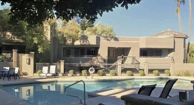 1720 E Thunderbird Rd Phoenix, AZ 85022 photo 2