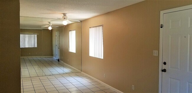 700 W University Dr Tempe, AZ 85281 photo 4