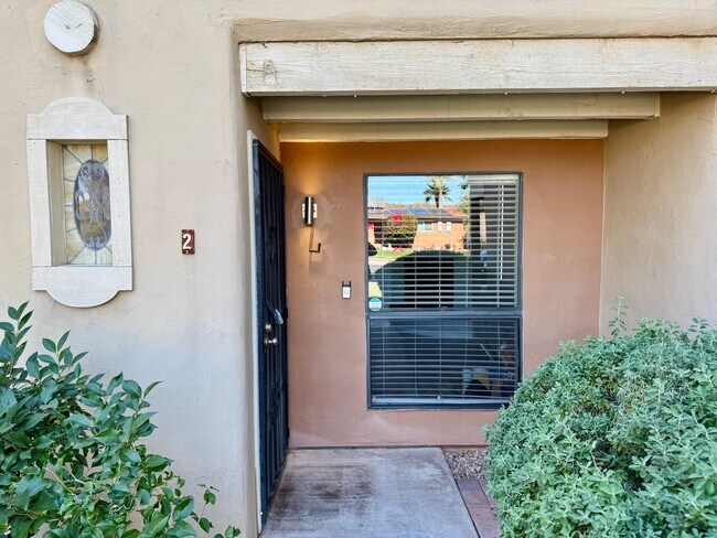 1425 E Desert Cove Ave Phoenix, AZ 85021 photo 3