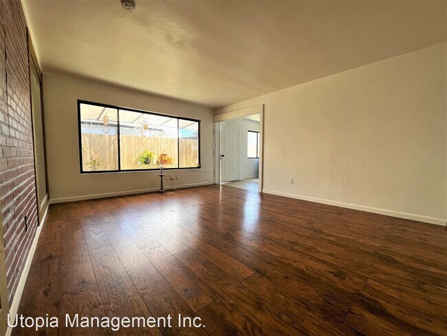 2085 Franklin Ave San Diego, CA 92113 photo 4