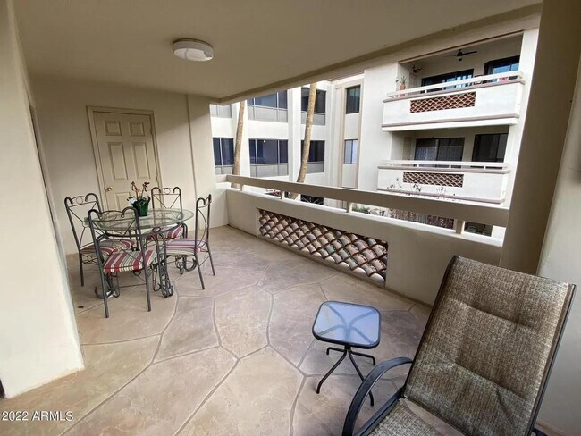 17404 N 99th Ave Sun City, AZ 85373 photo 3