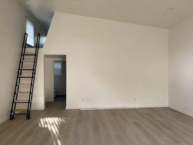 320 Myrtle St Santa Cruz, CA 95060 photo 4