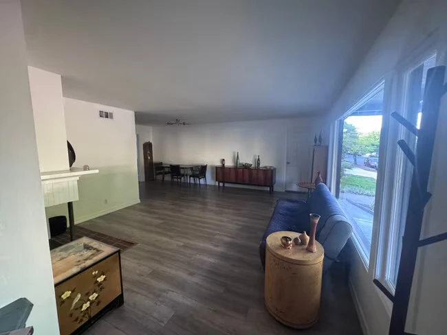 327 Irwin St San Rafael, CA 94901 photo 2