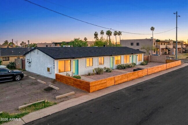 2444 E Willetta St Phoenix, AZ 85008