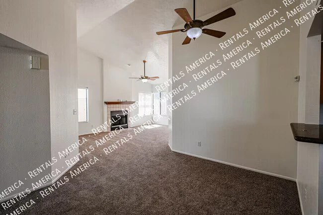 3301 E Wescott Dr Phoenix, AZ 85050 photo 2