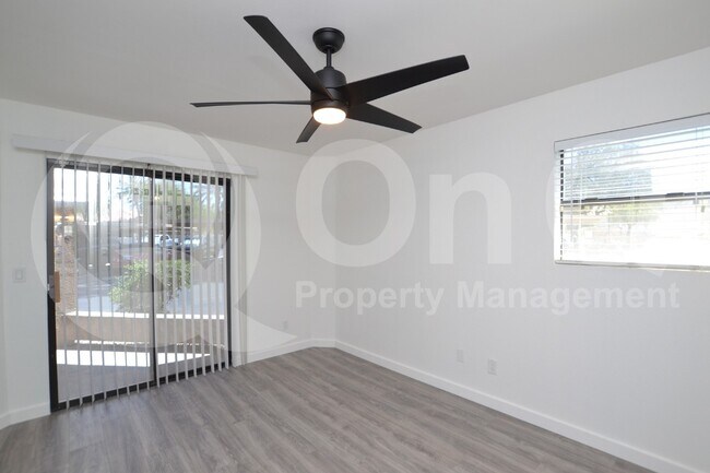4850 E Desert Cove Ave Scottsdale, AZ 85254 photo 5