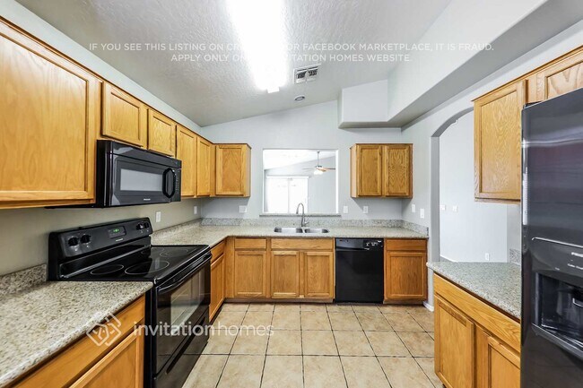 2122 S 114th Ave Avondale, AZ 85323 photo 5