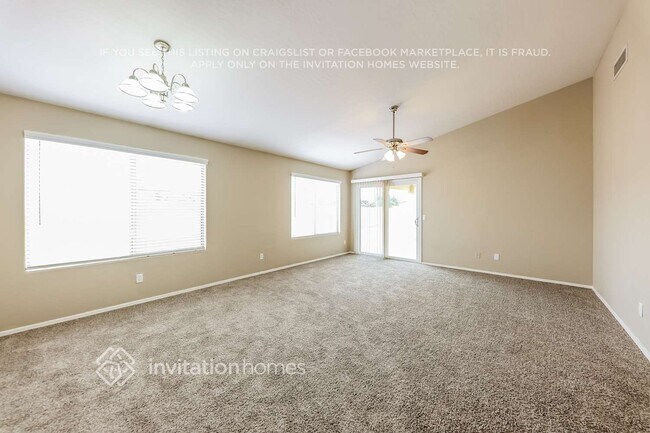 2122 S 114th Ave Avondale, AZ 85323 photo 3