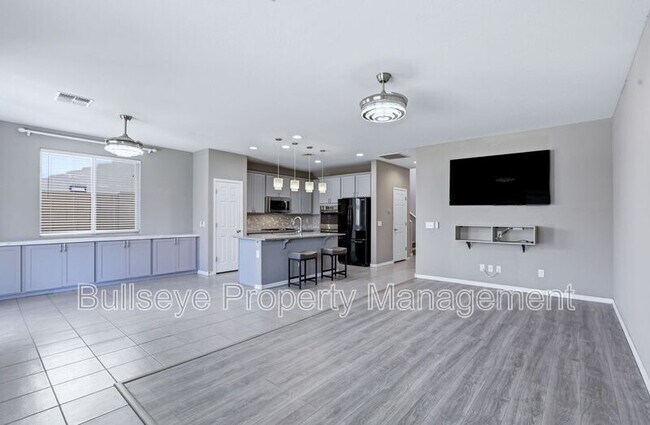 304 N 78th Pl Mesa, AZ 85207 photo 4
