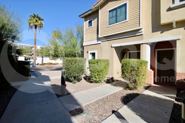 7323 E Belleview St Scottsdale, AZ 85257 photo 2