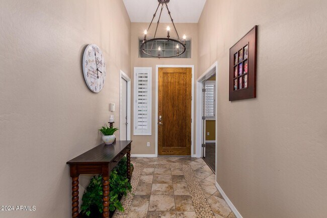 3103 W Sentinel Rock Rd Phoenix, AZ 85086 photo 2