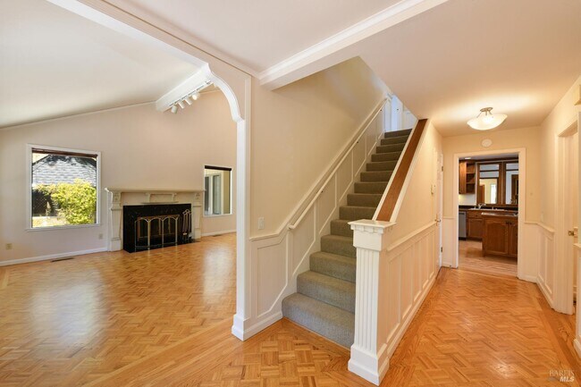 12 Greenfield Ct Mill Valley, CA 94941 photo 5
