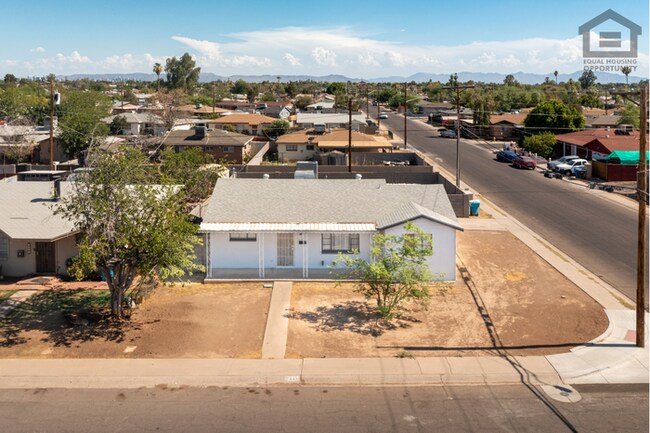 2849 W Alice Ave Phoenix, AZ 85051 photo 4