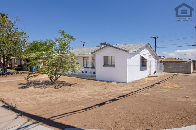 2849 W Alice Ave Phoenix, AZ 85051 photo 3