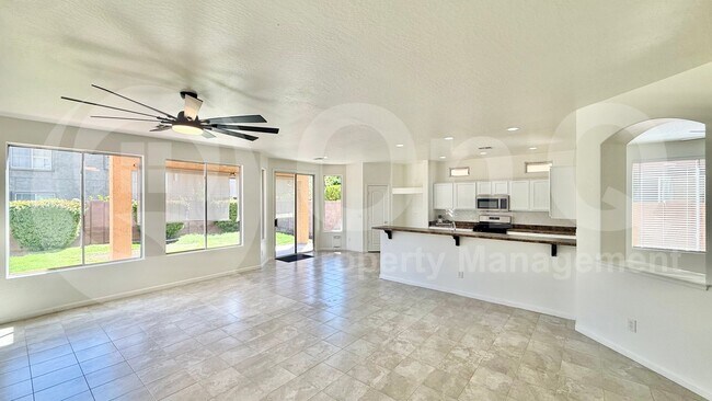 1613 S 174th Ln Goodyear, AZ 85338 photo 5
