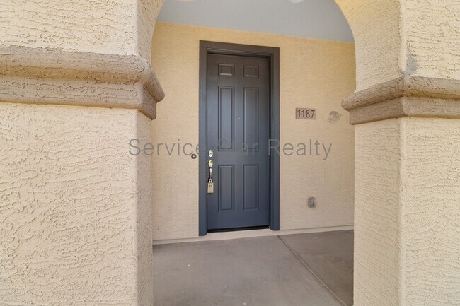 1187 W Sparrow Dr Queen Creek, AZ 85140 photo 4