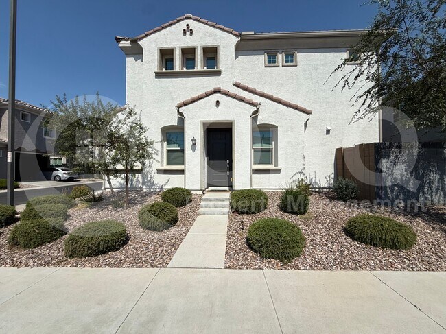 1061 E Marlin Dr Chandler, AZ 85286 photo 4