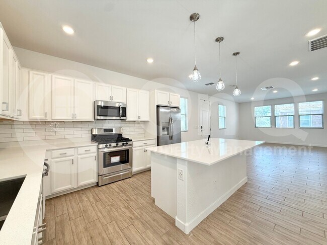 1061 E Marlin Dr Chandler, AZ 85286 photo 5