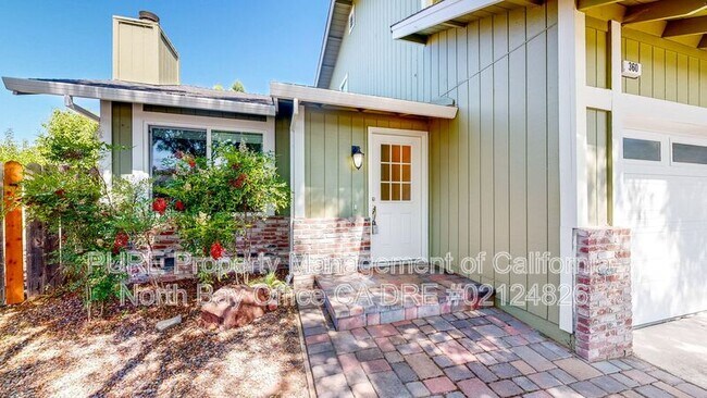 360 Manka Cir Santa Rosa, CA 95403 photo 4