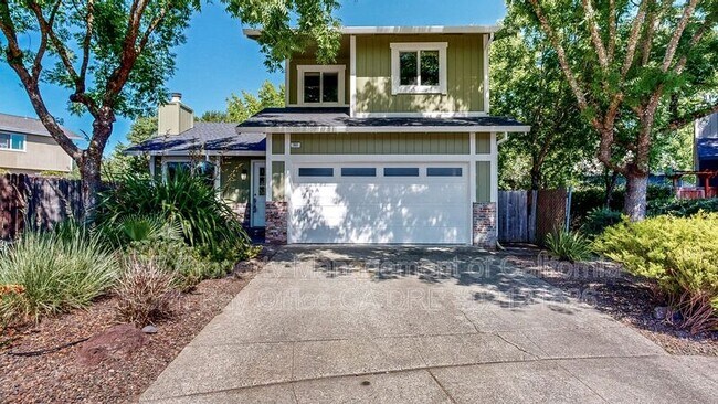 360 Manka Cir Santa Rosa, CA 95403 photo 2