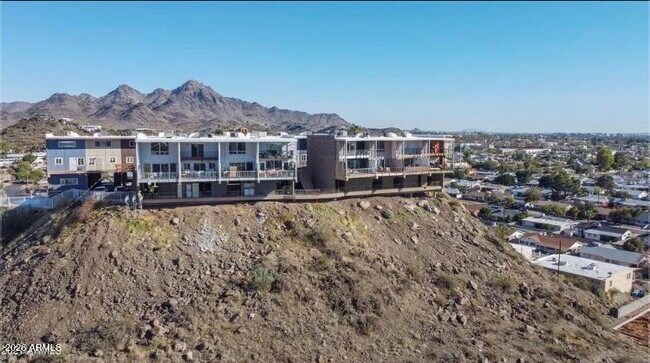 1057 E Butler Dr Phoenix, AZ 85020