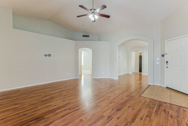 2625 S 156th Ave Goodyear, AZ 85338 photo 4