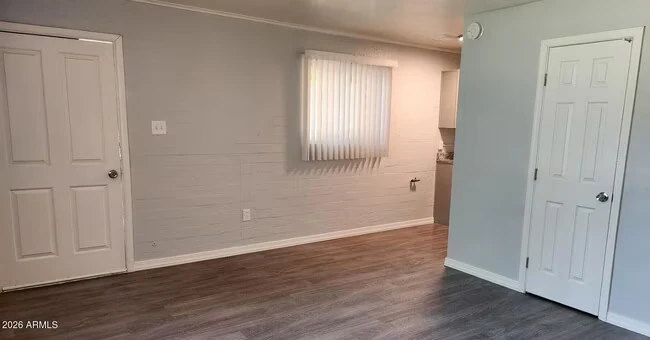 2645 W Morten Ave Phoenix, AZ 85051 photo 2