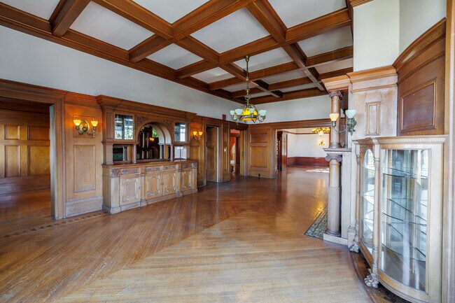 2398 Broadway San Francisco, CA 94115 photo 3
