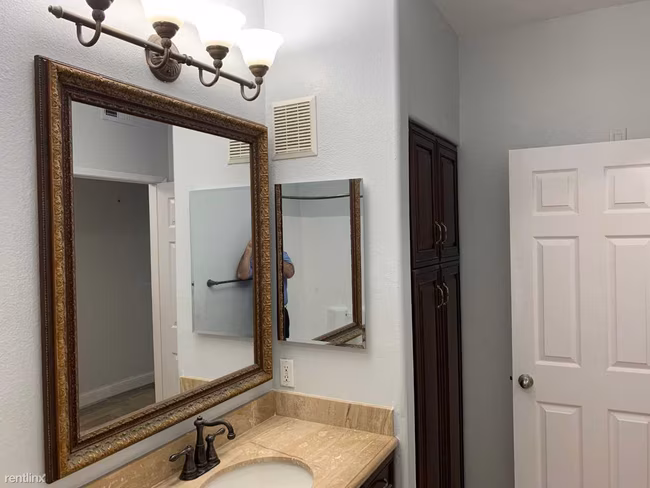 12374 Carmel Country Rd San Diego, CA 92130 photo 5