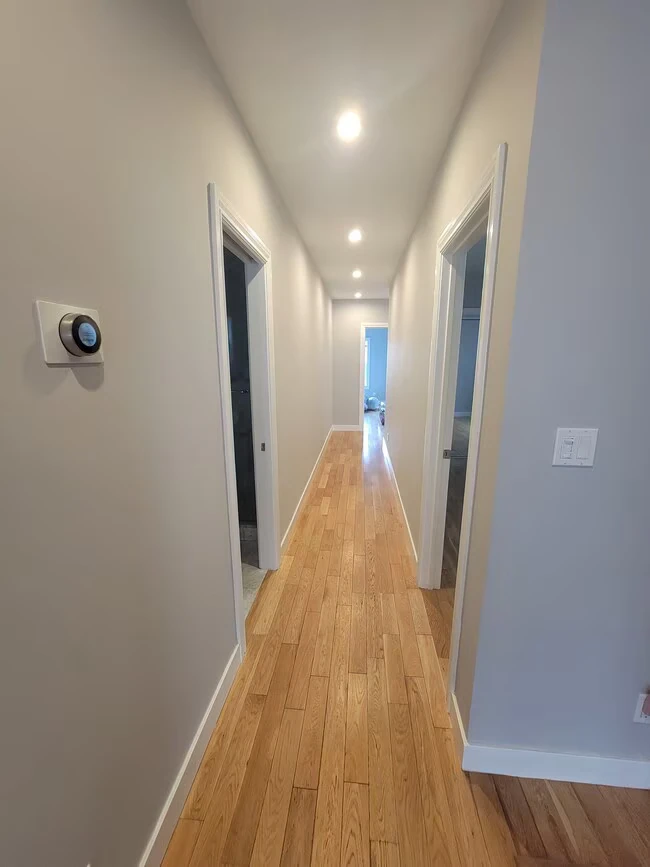 35 Rolph St San Francisco, CA 94112 photo 4