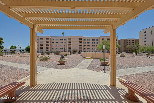 7920 E Camelback Rd Scottsdale, AZ 85251 photo 3