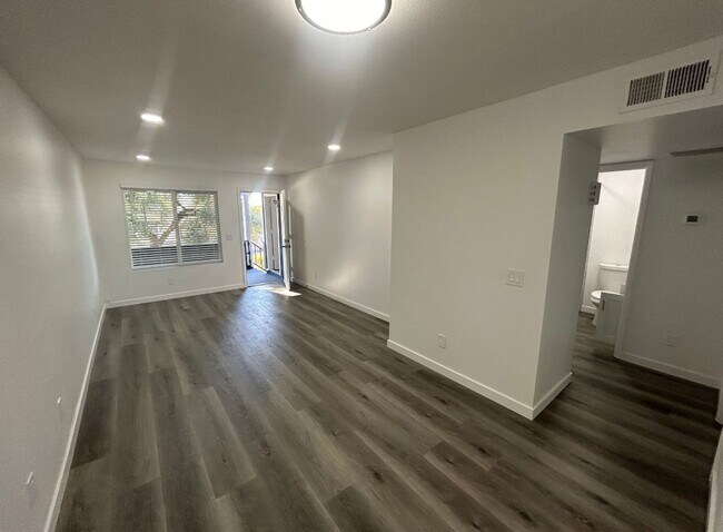 999 S Palm Ln Chandler, AZ 85225 photo 3