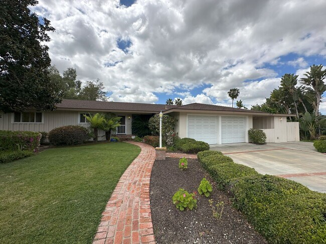 11717 Vernette Ct El Cajon, CA 92020