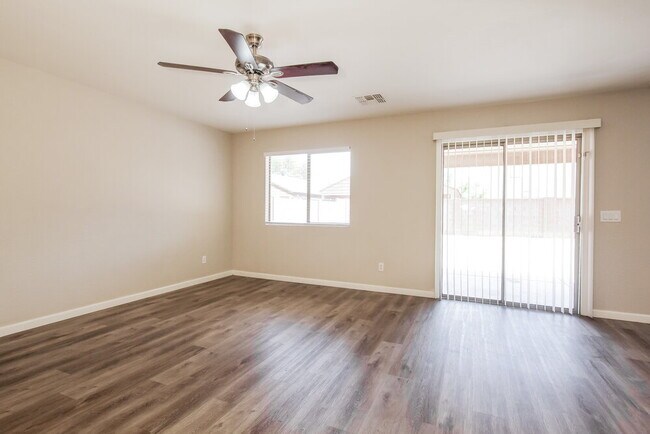 8465 W Riley Rd Tolleson, AZ 85353 photo 4